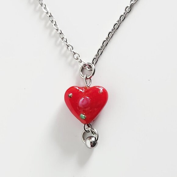 Vintage Antique red heart necklace ✦ 70s cottage flower silver necklace ✦ - Picture 7 of 9